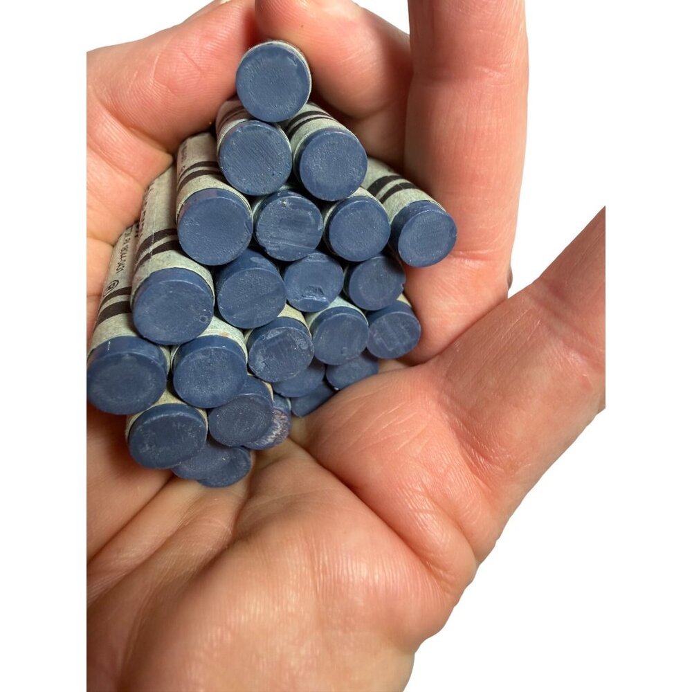 Retired Collectible Crayola Blue Gray Crayon Set Of 24 - Picture 4 of 4
